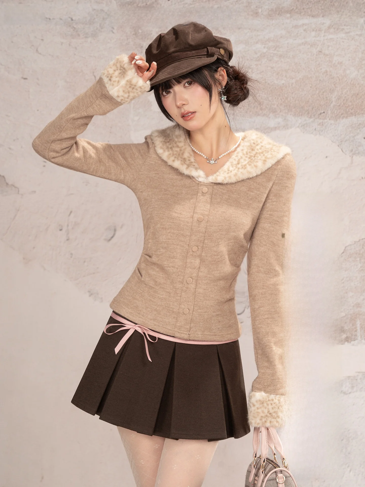 

Khaki Leopard Print Faux Fur Collar Long Sve Knitted Sweater Women's Winter Vintage Slimming Age-Defng Top