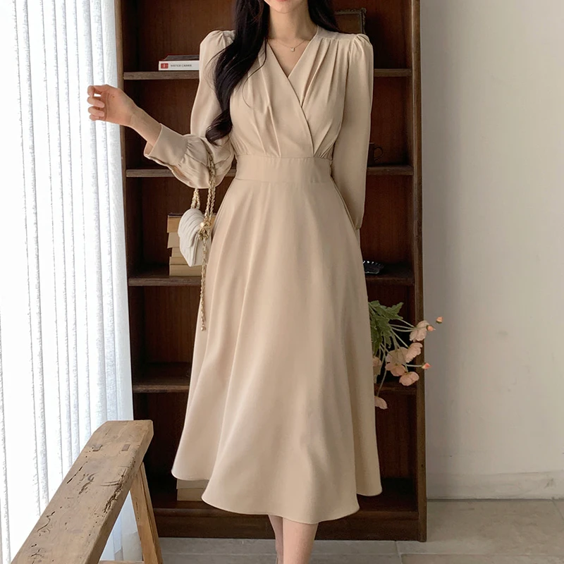 Dress 2024 New Women Autumn Light Luxury High Sense French sle Temperament Design Sense V-neck Long sleeve Mid-Length Skirts