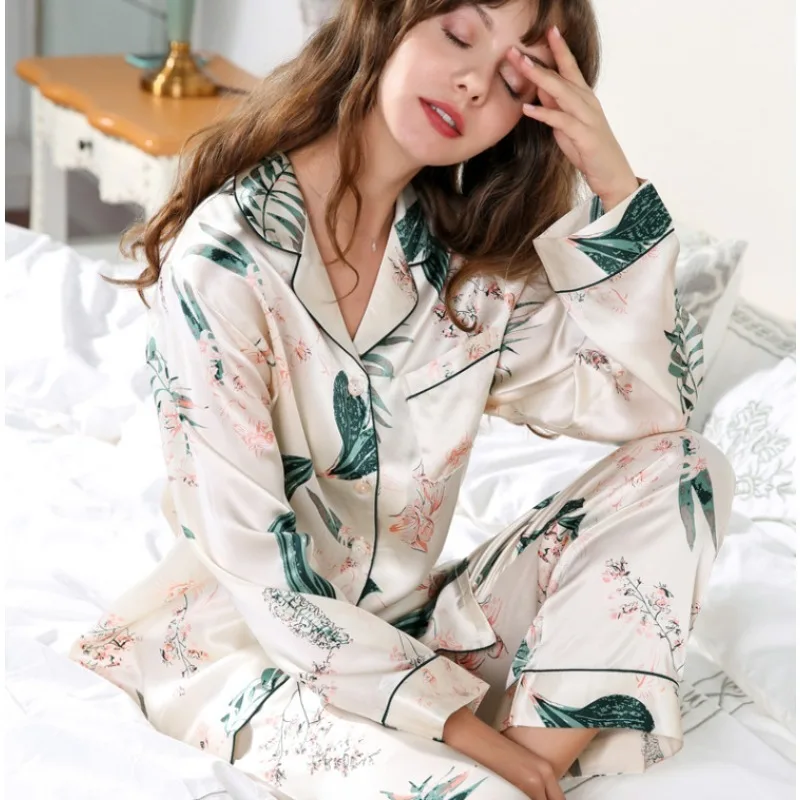 

Premium Women's Long Sleeve Long Pants Silk Pajamas Set Autumn 100% Mulberry Silk Loungewear Soft Comfortable Home Outdoor wear