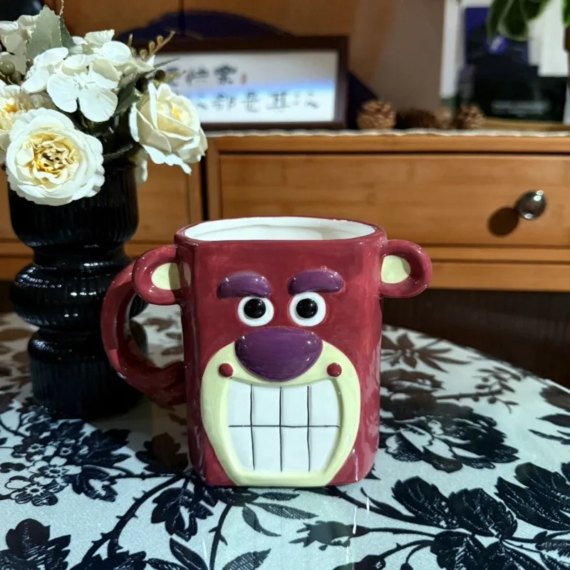 

Strawberry Bear Ceramic Mug Cute Hand-Painted Large Coffee Cup Cute Gifts for Couples Family