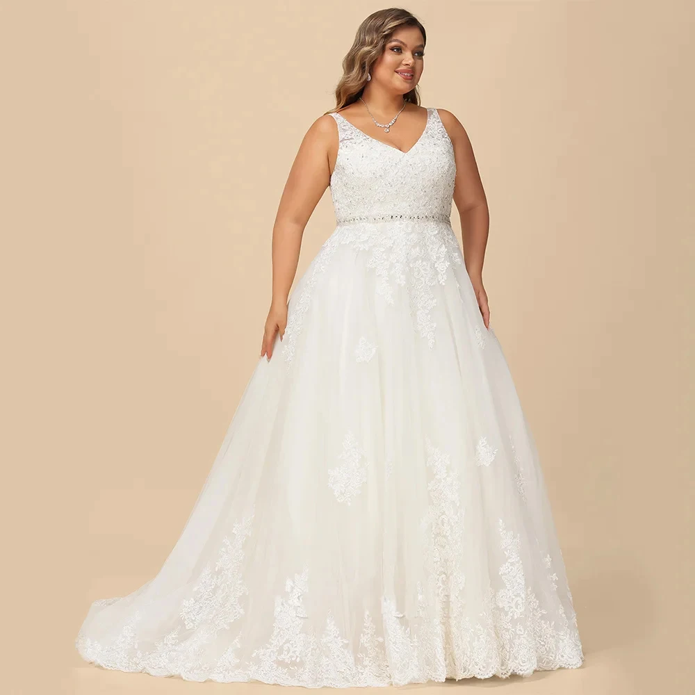 

Plus Size Wedding Dresses Sleeveless Beading Strapless Bride Gowns Lace Applique Button Back Exquisite A-Line Robe De Mariée New