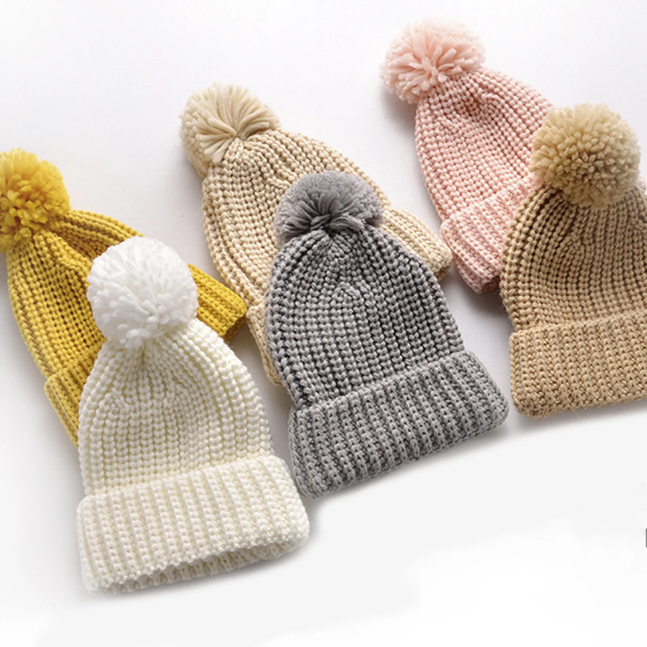 

Шапка с помпоном для детей ​ Уютная вязаная шапка-бини для девочек и мальчиков, зимняя, однотонная, очаровательная, теплая, для малышей