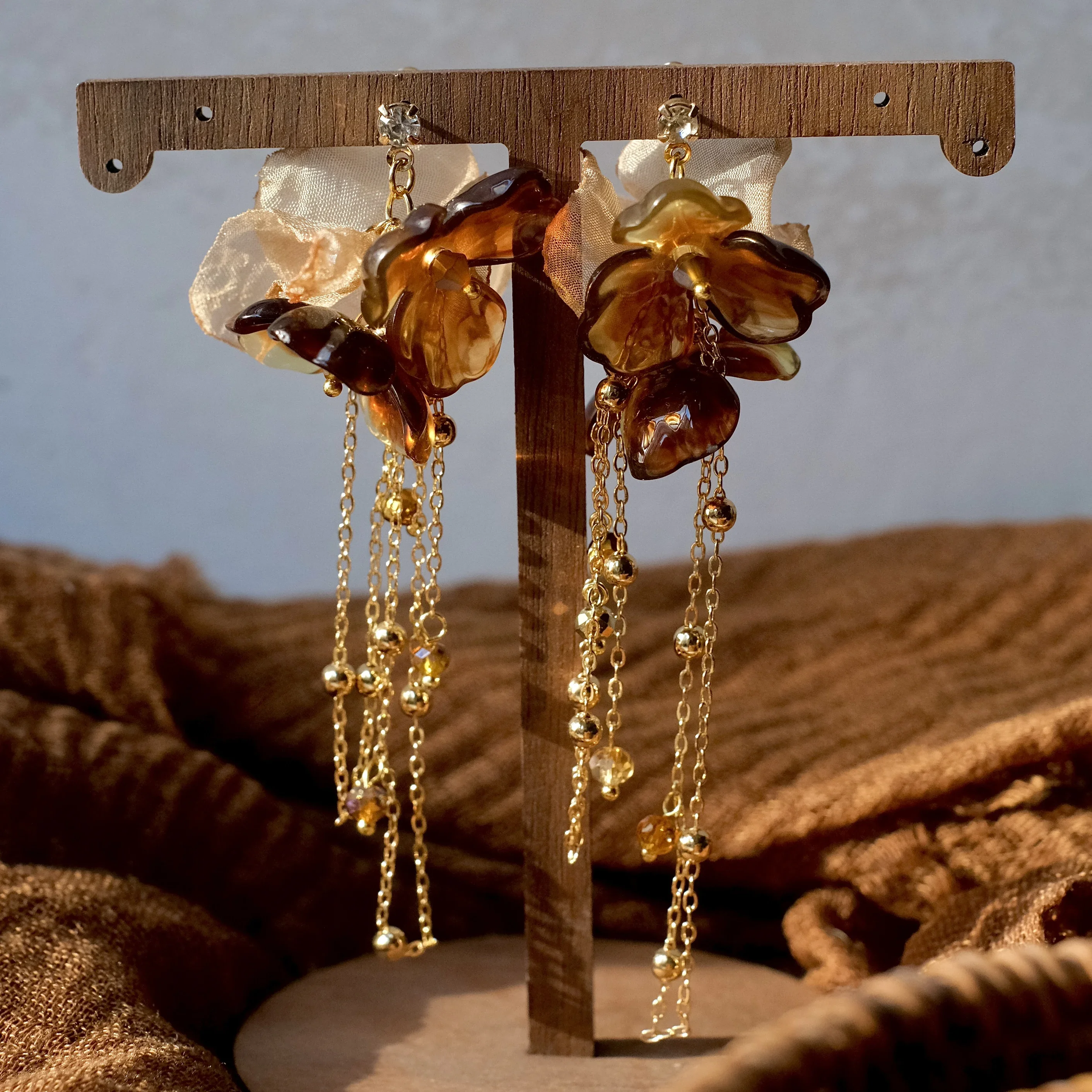 New Chinese retro cold coffee long flower fringed earrings