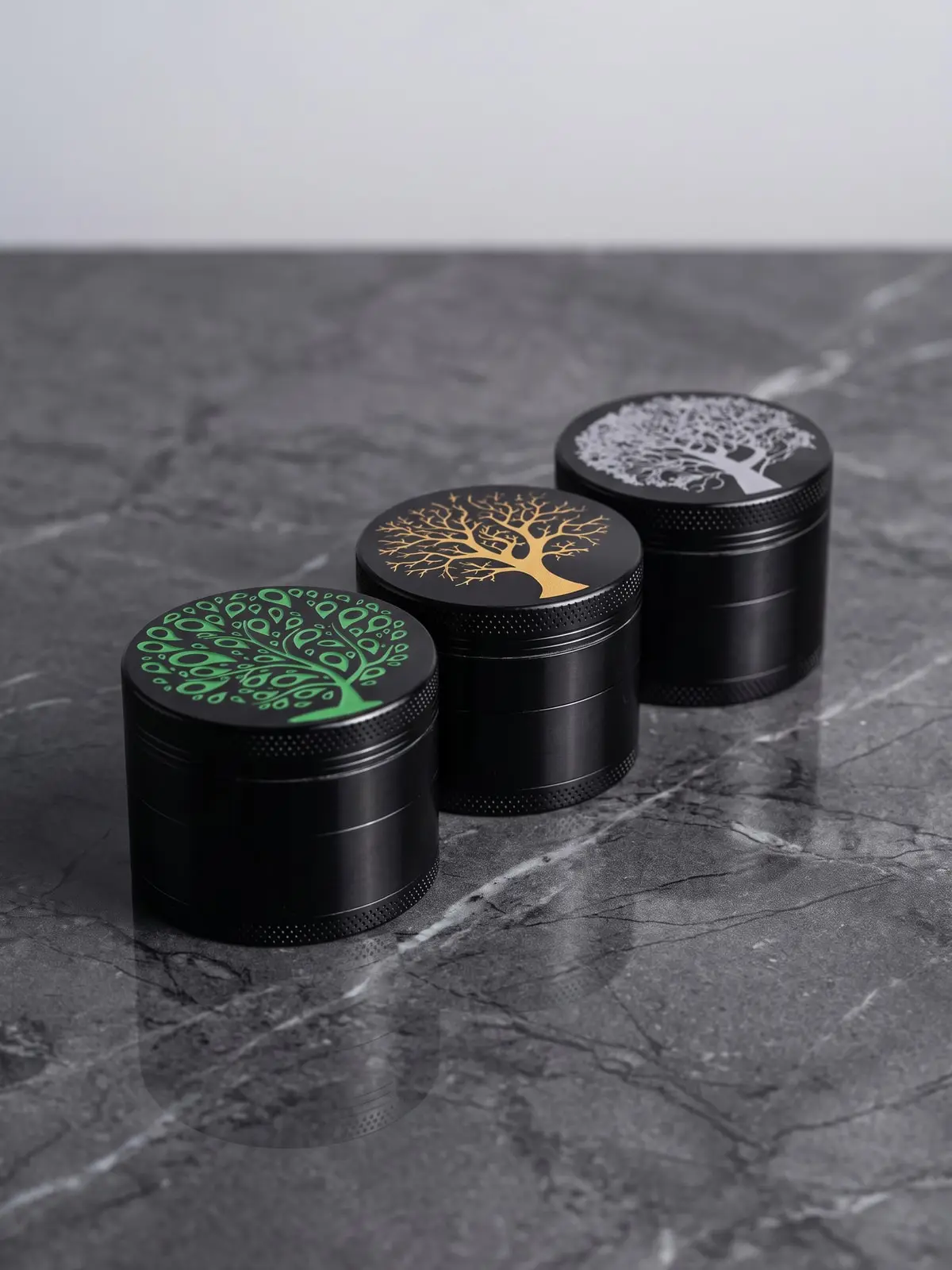 40mm Tree Pattern Grinder Metal 4 Layer Spice Grinder with Mesh Screen Portable Manual Mill for Kitchen Home Travel Tabletop