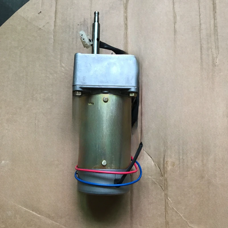 Disassemble TD3150G-24F-9K24F deceleration motor DC24V 7.5A DC motor.