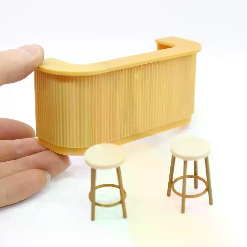 3 個のプラスチック家具ままごとミニチュアテーブル椅子 1:12 スケールドールハウスバーカウンターシーンモデルドールハウスアクセサリー