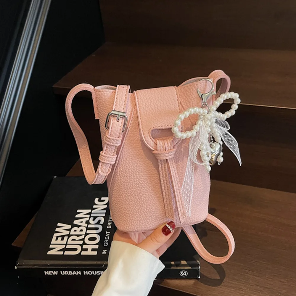 

Cute Small Square Bag PU Leather Storage Bag Crossbody Phone Pouch Elegant Pearl Bow Pendant Single Shoulder Bag Women