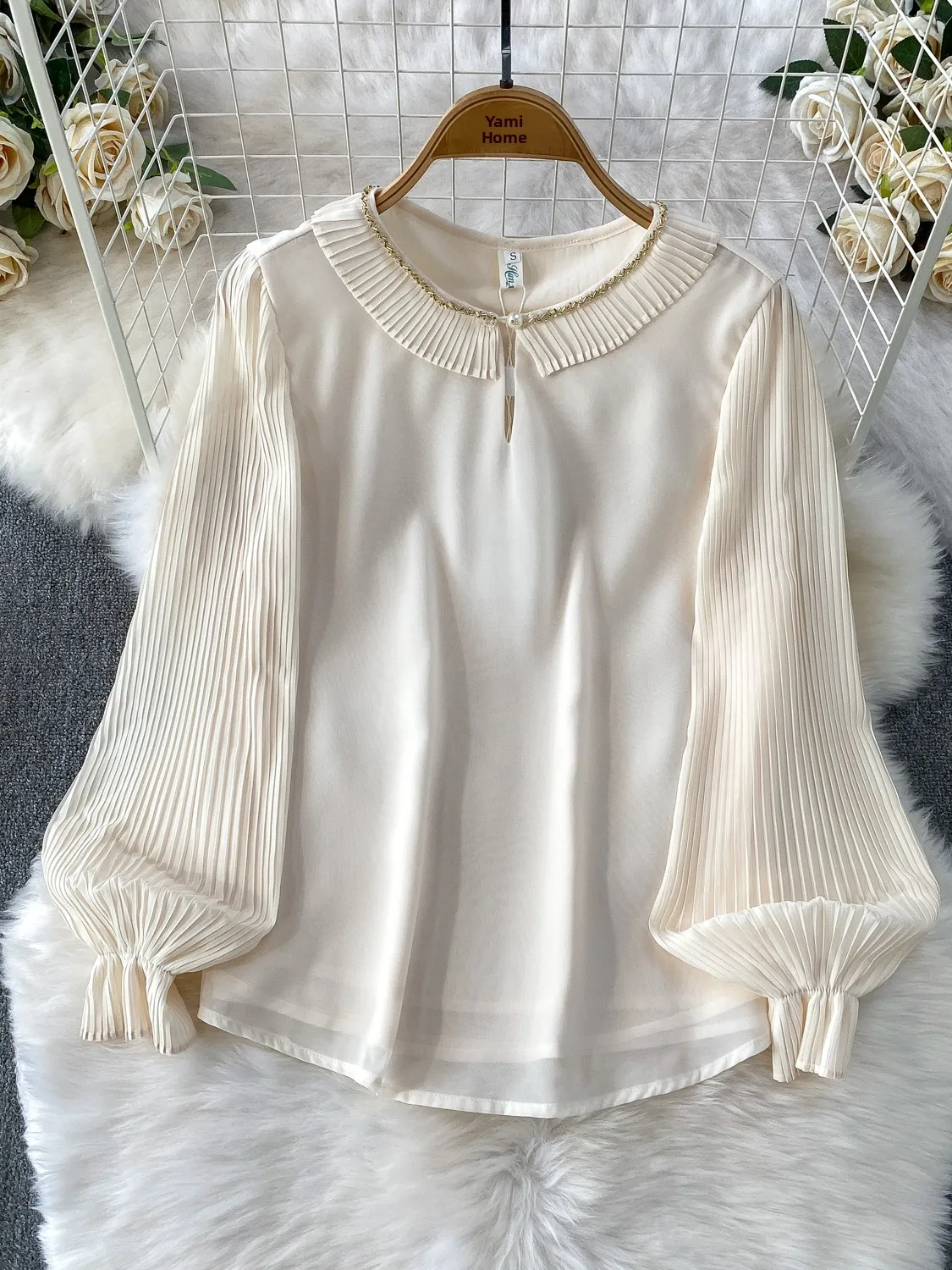 

Elegant Retro Beaded round Neck Long Sleeve Women's Shirt Spring Autumn Fashion Age Reduction Gauze Base Top Korean Style
