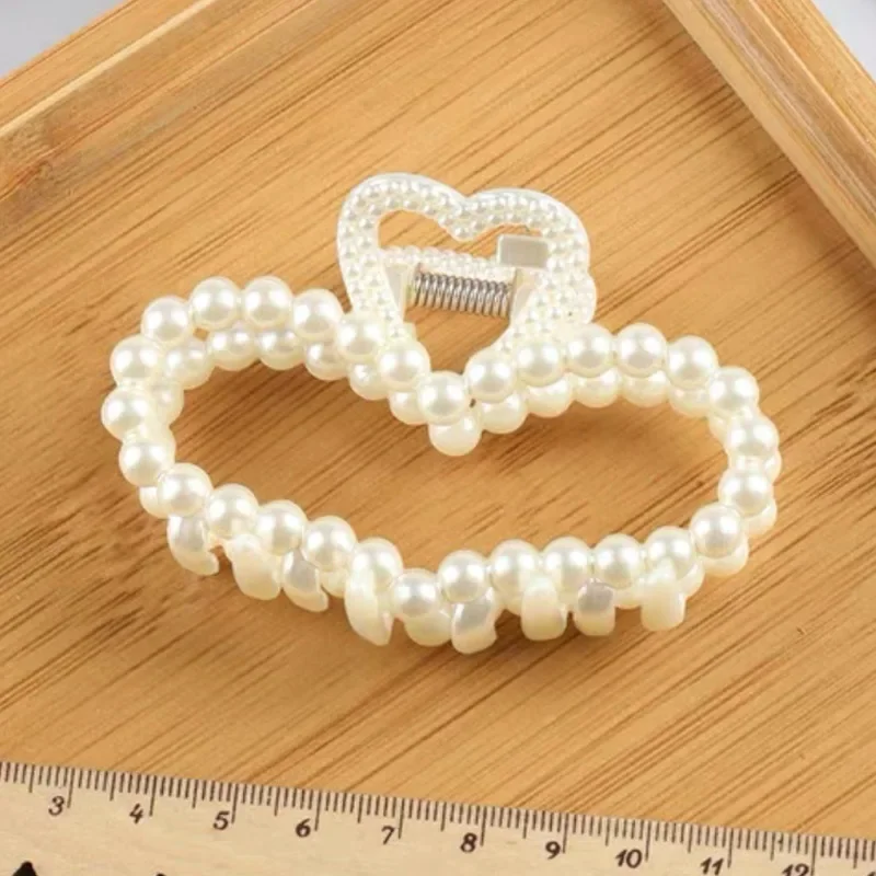 1PC Luxury Trendy Big Pearls Acrylic Hair Claw Clips Round Pearl Makeup Hair Styling Barrettes for Women Hair Accessories