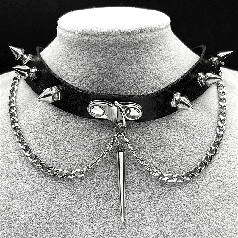 Collier ras de cou gothique chauve souris - bijou gothique - halloween, sorcière - Un grand marché Collier ras de cou gothique chauve souris - bijou gothique - halloween, sorcière - Un grand marché