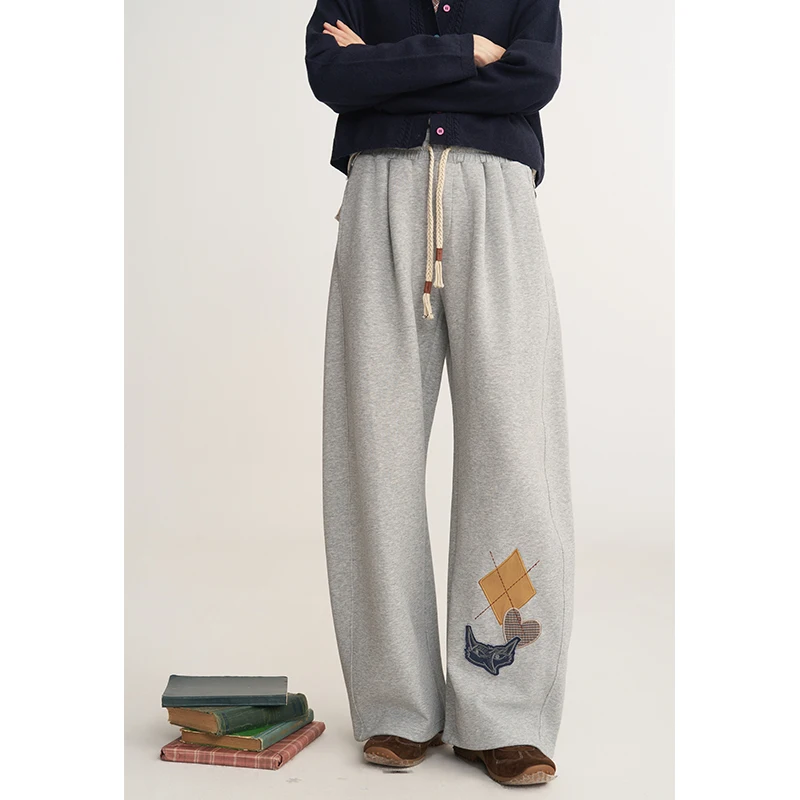 ELFSACK Women's Preppy Casual Pants with Print, Graphic Trousers for Everyday, Cozy Outdoor Bottoms