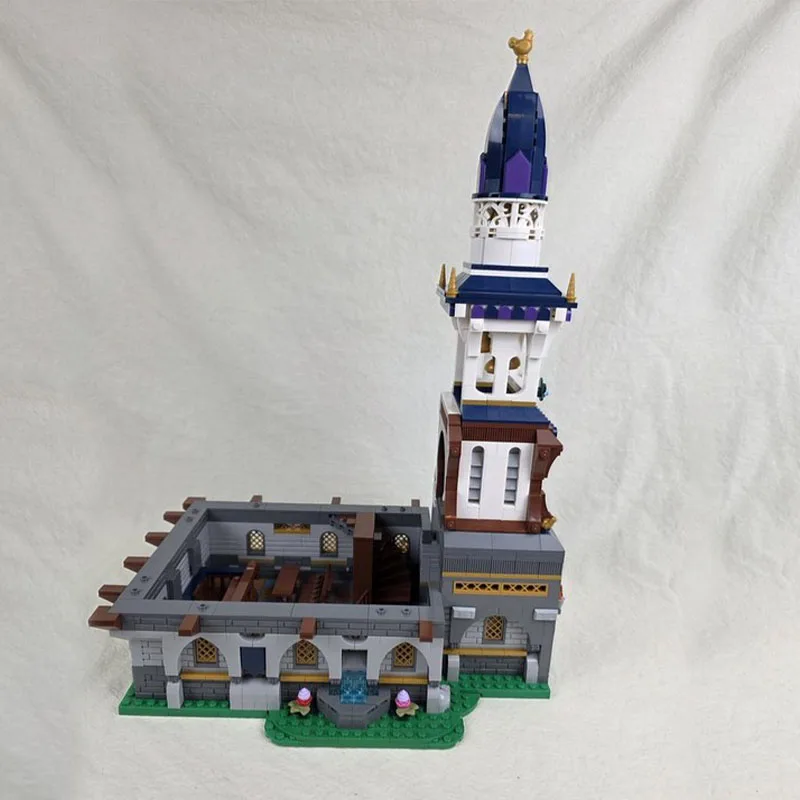 MOC German wooden structure town hall / town hall street view modular building creative assembly building blocks toy gift