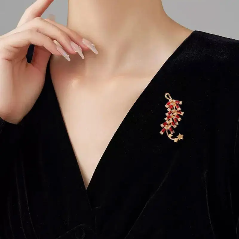 New Chinese Fashion Red Creative Firecrackers For Women Men Exquisite Retro Personalized Brooch Lapel Pins Casual Party Jewelry