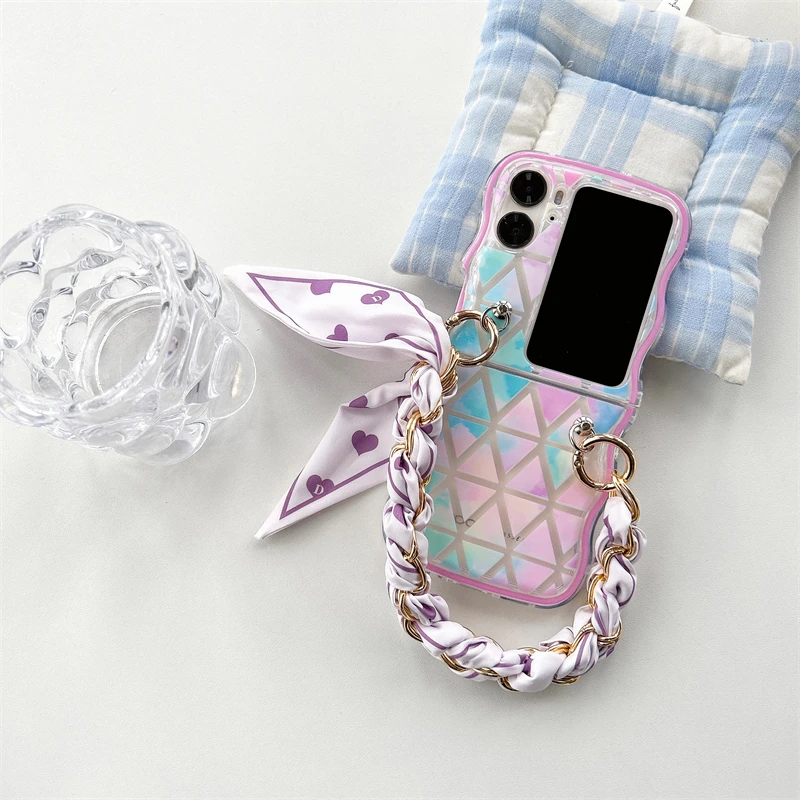 

Colorful Diamond Fish Scale Pattern Silk Chain Bracelet Soft Gel Shockproof Phone Case For Oppo Find N3 / N2 Flip Back Cover