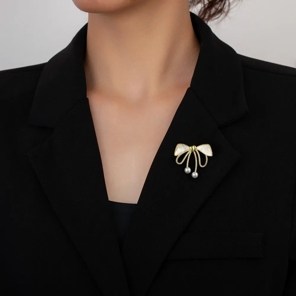 رائعة Bowknot دبابيس مزاجه حجر الراين أجنحة الملاك دبابيس السلامة وشاح حريري مشبك مجوهرات الحفلات الملابس والاكسسوارات #5