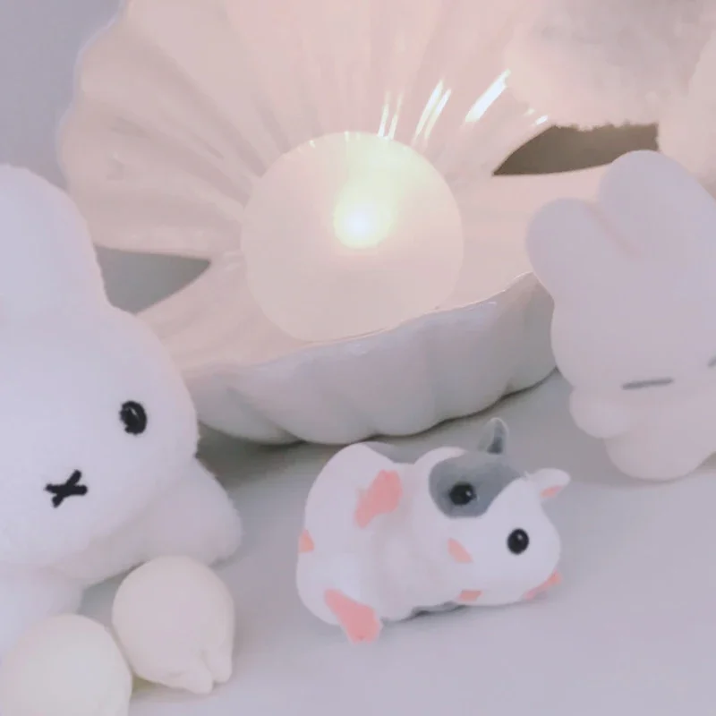 ハムスター植毛横たわっているモデリングガシャポンデスクトップ装飾アクションフィギュアモデルおもちゃ