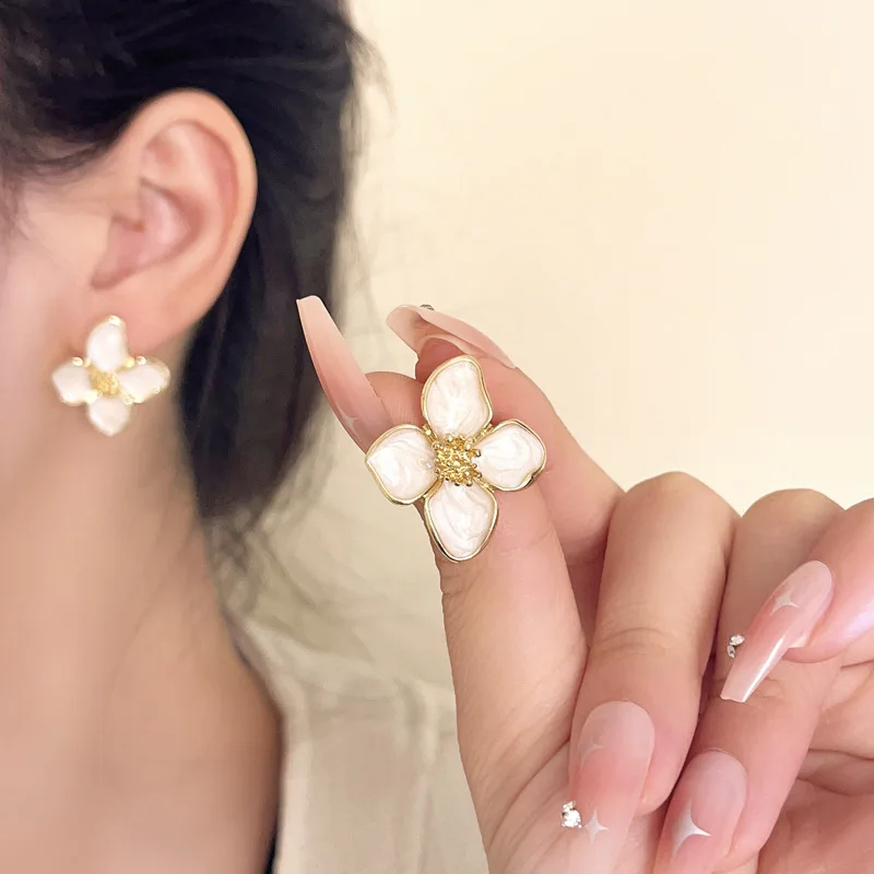Hibiscus Dropped Glaze Flower Stud Earrings for Women Girl French Ins Vintage Fashion Korean Wedding Romantic Jewelry Gifts