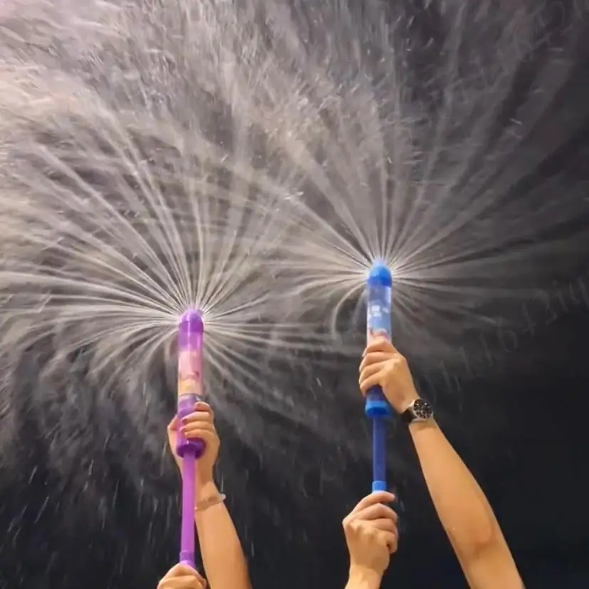 1-8 pezzi fuochi d'artificio pistole ad acqua giocattoli per bambini estraibili schizzi a pressione pistole ad acqua giocattoli sorpresa festa in piscina adulti giocattoli d'acqua