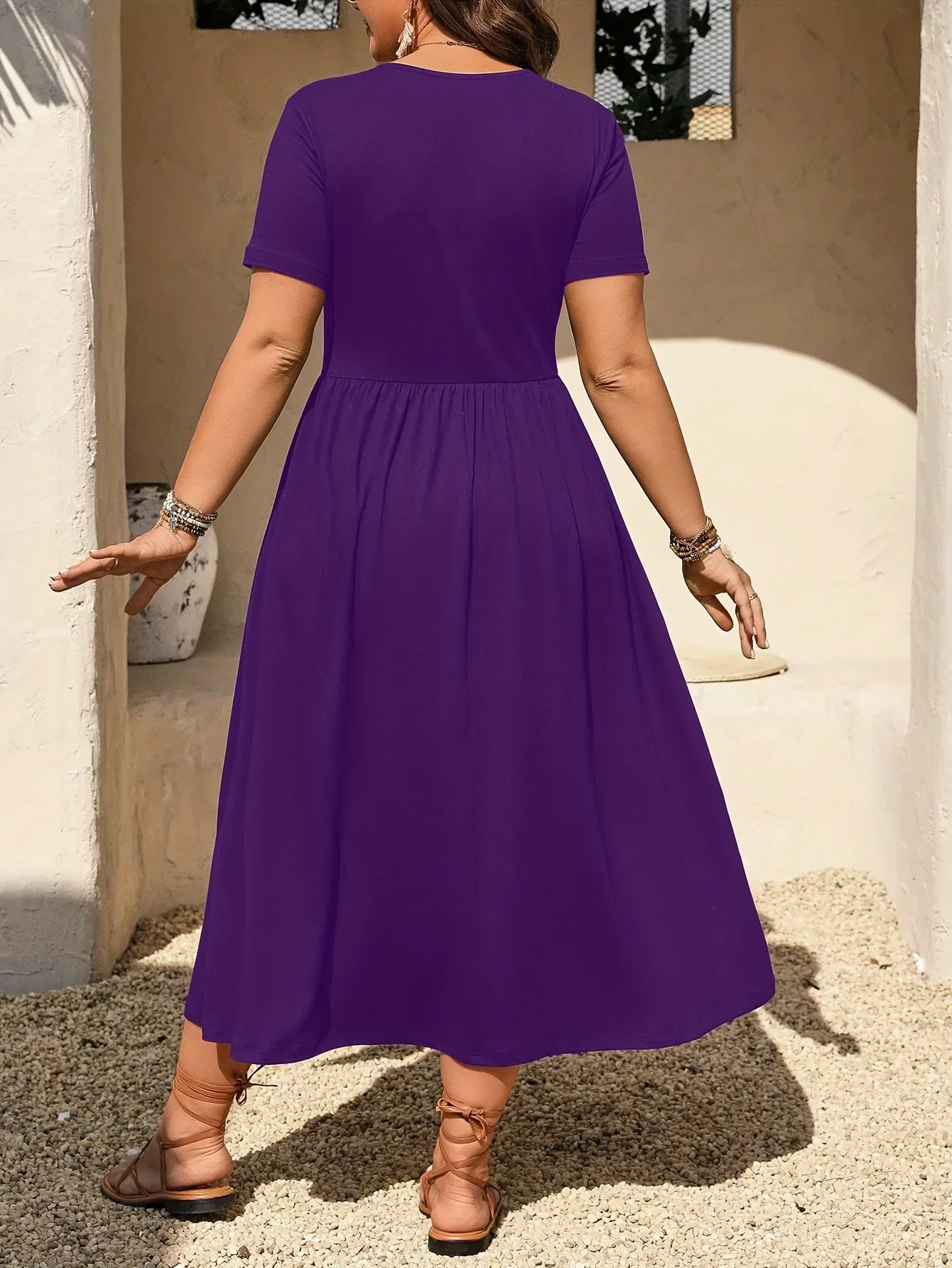 Plus-Size Damen Einfarbiges Midikleid V-Ausschnitt Kurzarm Gerafftes Elastisches Gewebe Lässige Lange Kleider für Damen – Detail 12