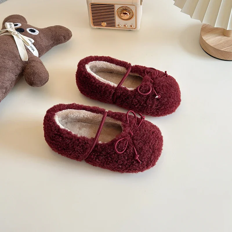 Scarpe singole da ragazza morbide e carine per l'autunno e l'inverno, capelli di agnello a bocca superficiale per bambini e scarpe calde invernali in peluche