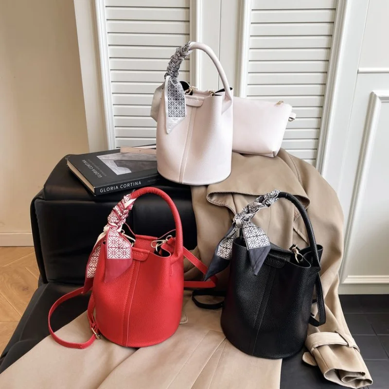 

Luxury Women's Crossbody-Bag Crafted From Waxed Leather Featuring Classic Paris Inspired And Casual Vintage Look ​