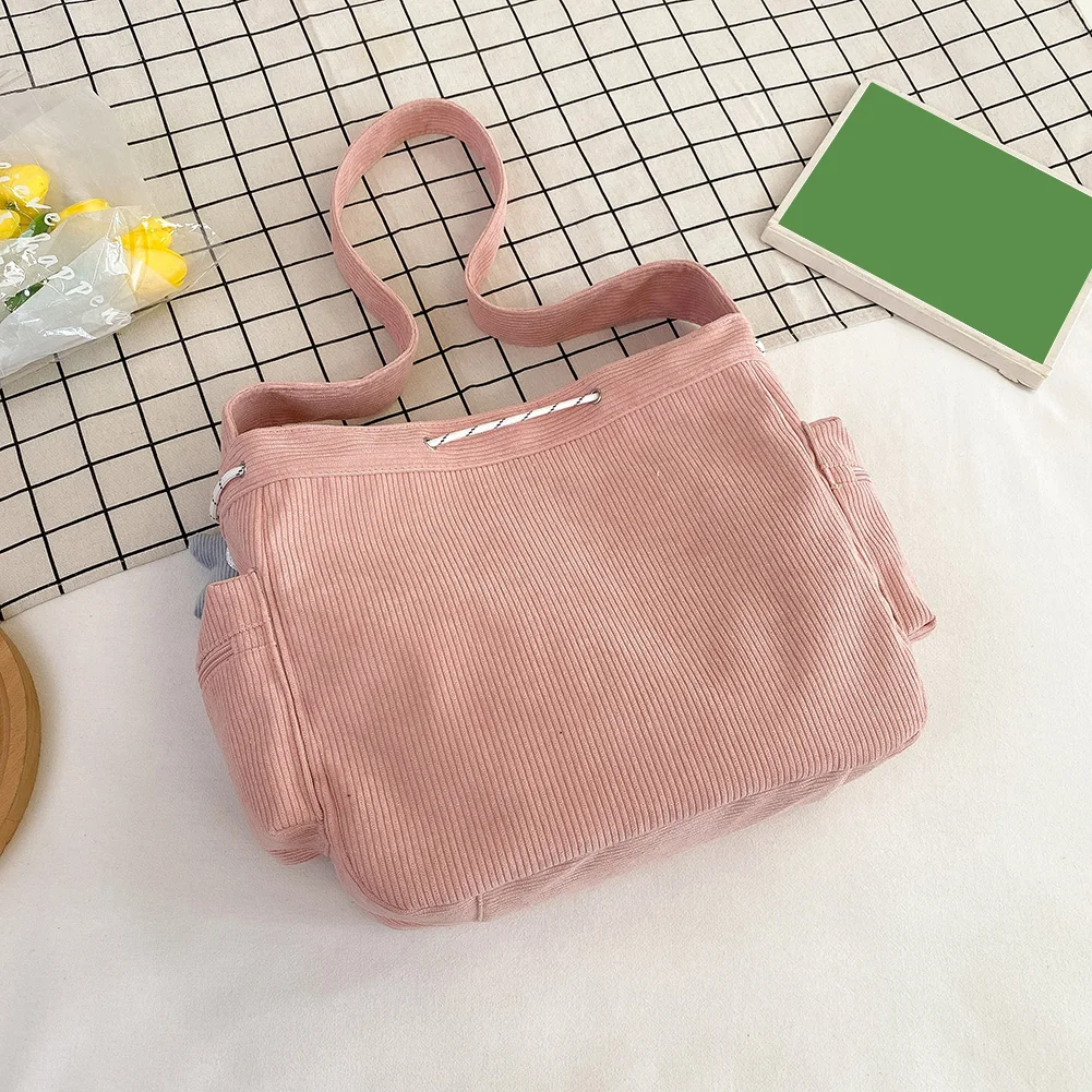

Women Casual Satchel Bag with Pendant Shoulder Bag Large Capacity Corduroy Star Applique Leisure Travel Outdoor Bag