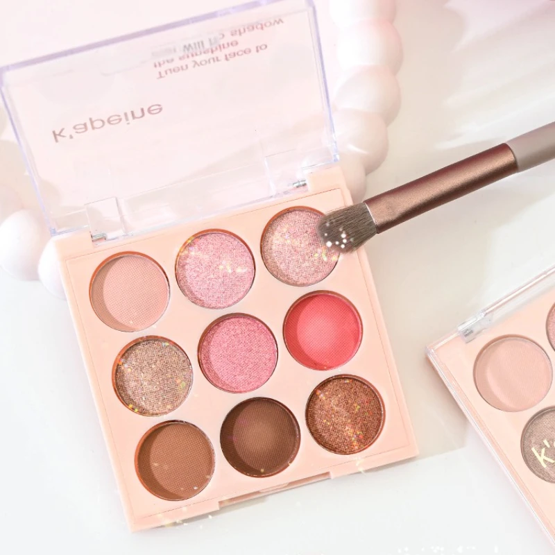 Paleta Cieni do Powiek 9 Kolorów Brokatowe Płatki Śniegu Lody Długotrwałe Cienie do Powiek Konturowanie Twarzy Uroczy Makijaż Oczu Kosmetyki Damskie