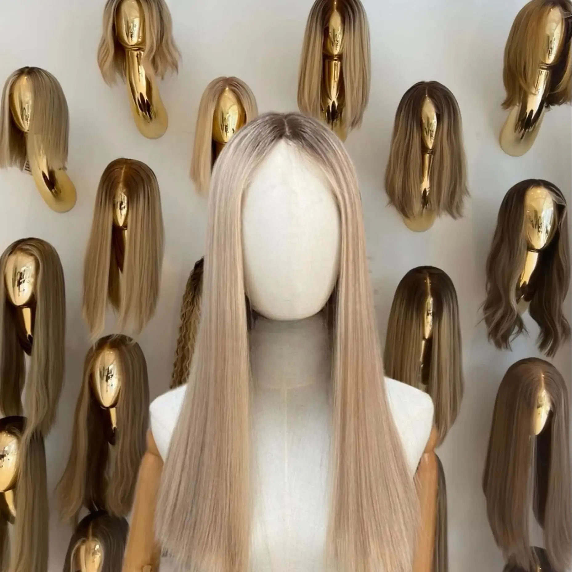 Ombre Light Blonde Highlights Natural Straight Synthetic Lace Frontal Wigs Long Length 22 Inches High Quality Heat Resistant Wig