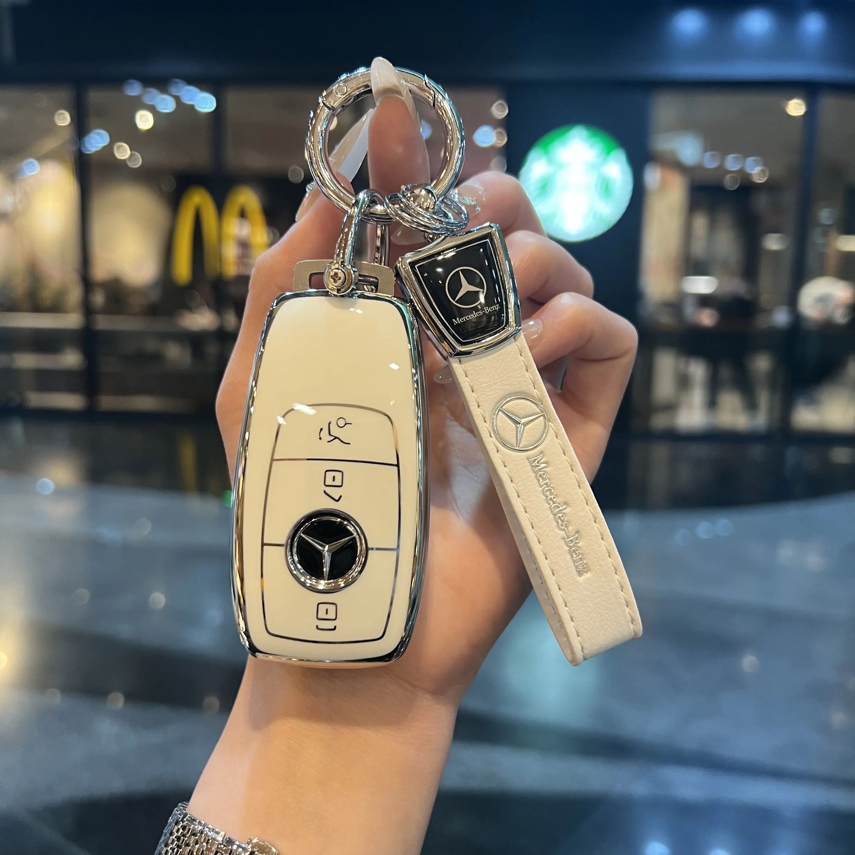 TPU Suitable for Mercedes Benz E300L keycase C260L high-end feeling A200GLC300L buckle GLB220Gle450 shell GLA