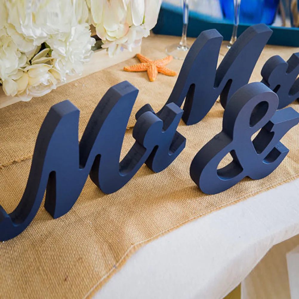 Wooden Mr & Mrs Letters Wedding Decoration Set – Freestanding White Table Decor, Elegant Gift for Couples