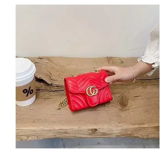 حقيبة كتف مربعة صغيرة من جلد البولي يوريثان للنساء |   خطوط خياطة رائعة |   الحجم العالمي |   أنيق للتنقل/التنقل