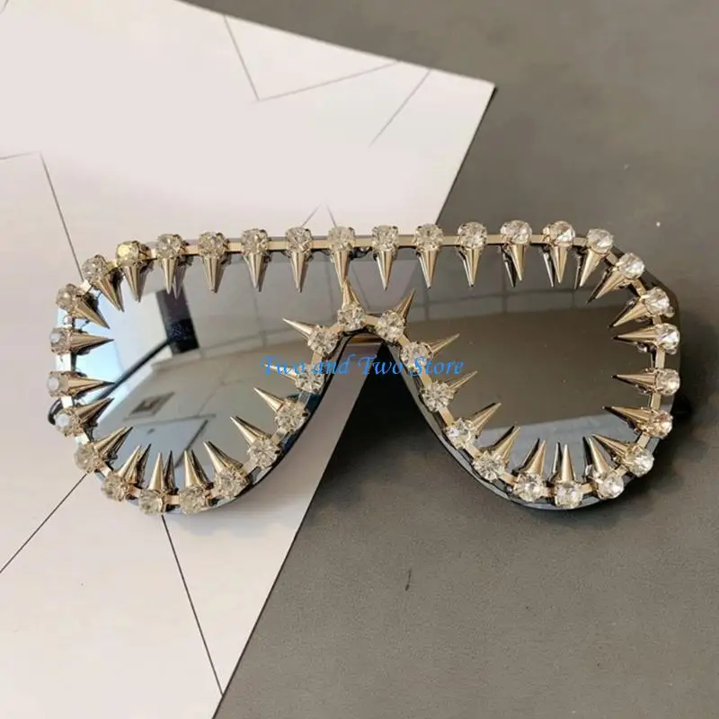 

HX6F Sunglasses with Crystals Rivet Studded Frame for Music Festival Various Outfit