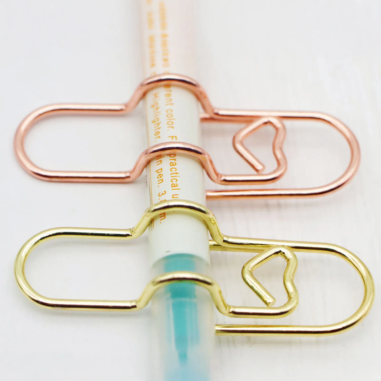 Colorful Love Shaped Paperclips Multifunctional Paper Fix Metal Pen Holder Clip Journal Document Clips Notebook Pin Accessories