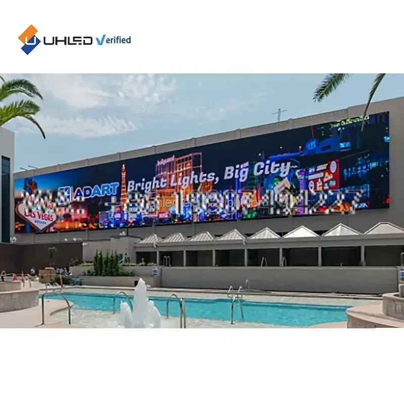 Outdoor Full Color LED Display Screen P6.67mm IP66 Waterproof for Elevator Retail Store Advertising 5 Year Warranty