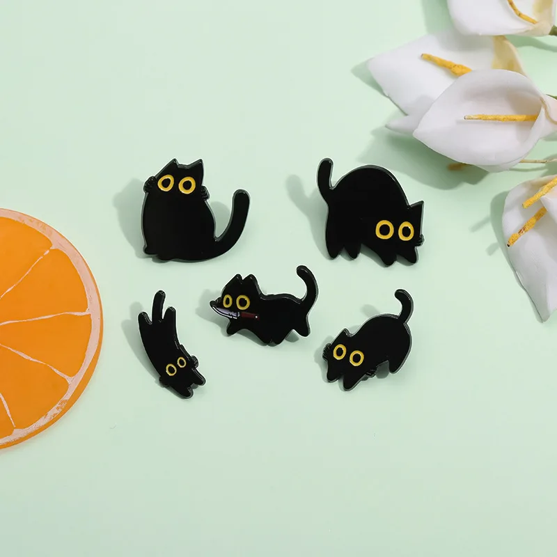 Creative Black Cat Enamel Pins Cute Big Eyes Kitten Animal Brooches Lapel Badges Cartoon Jewelry Gift for Friends Wholesale