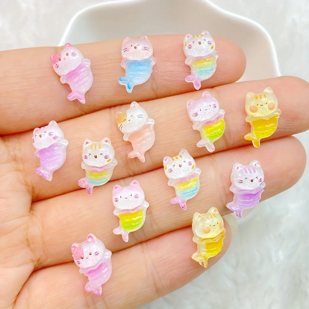 

50/100 шт., подвески для ногтей с изображением кота-русалки, полимерные аксессуары для дизайна ногтей с плоской задней частью без запаха, аксессуары для дизайна ногтей с героями мультфильмов для изготовления ювелирных изделий своими руками, принадлежности