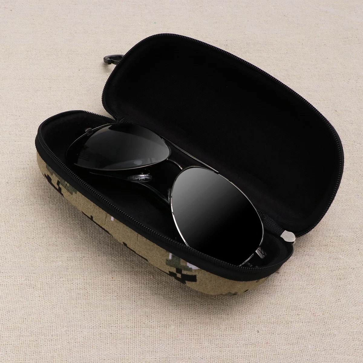 

2Pcs Universal Anti-Pressure Glasses Case Eva Zipper Portable Outdoor Sports Sunglasses Box Surface Crash Proof Belt
