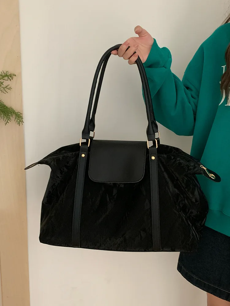 

Women Large Capacity Travel Bag Short Trip Luggage Storage Bag Fitness Outdoor Lightweight Bag Duffel bag