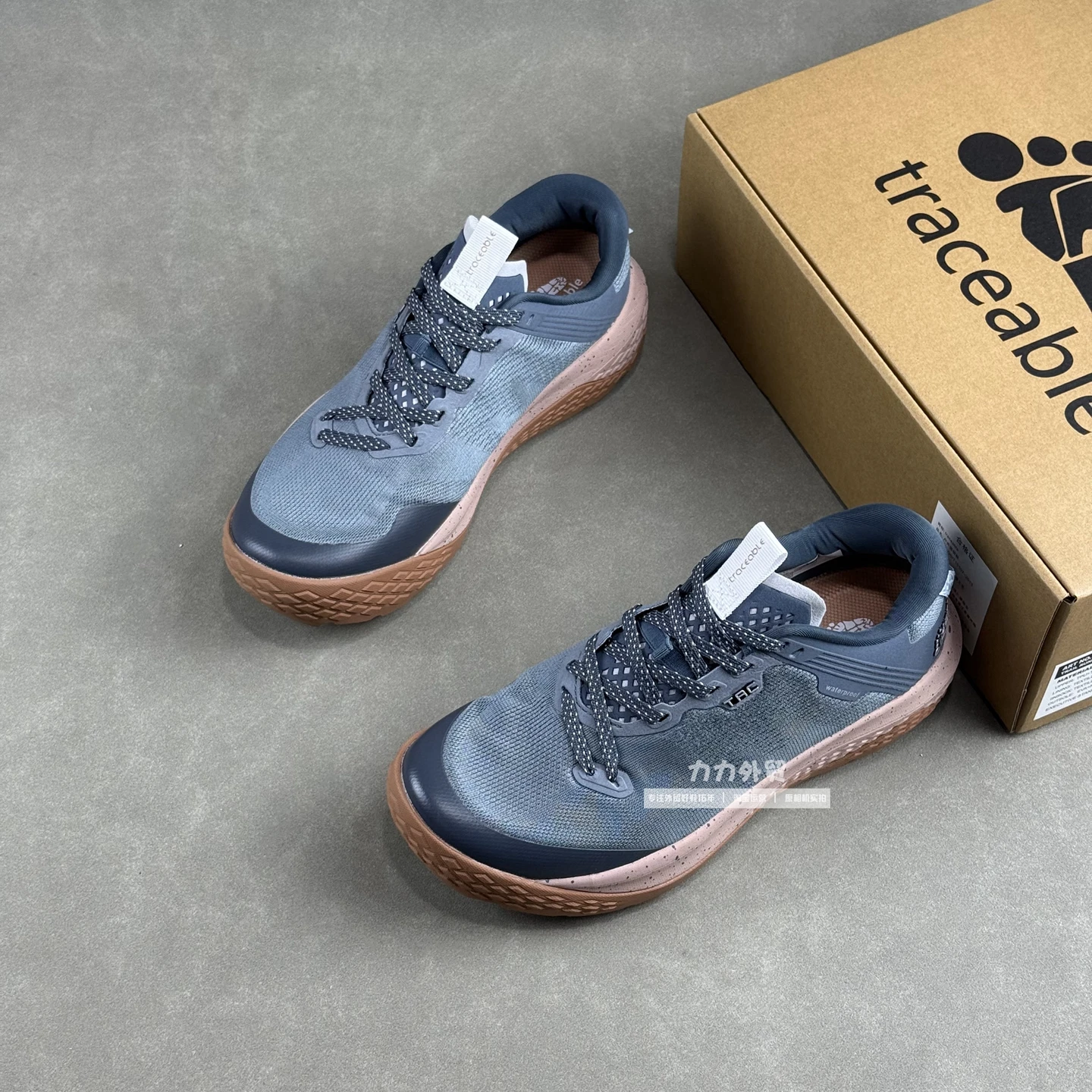 New Arrival Hot Seller 2025 Solid Color Retro Casual Walking Shoes Flat Shoes Best-Selling Walking Shoes Excellent Quality