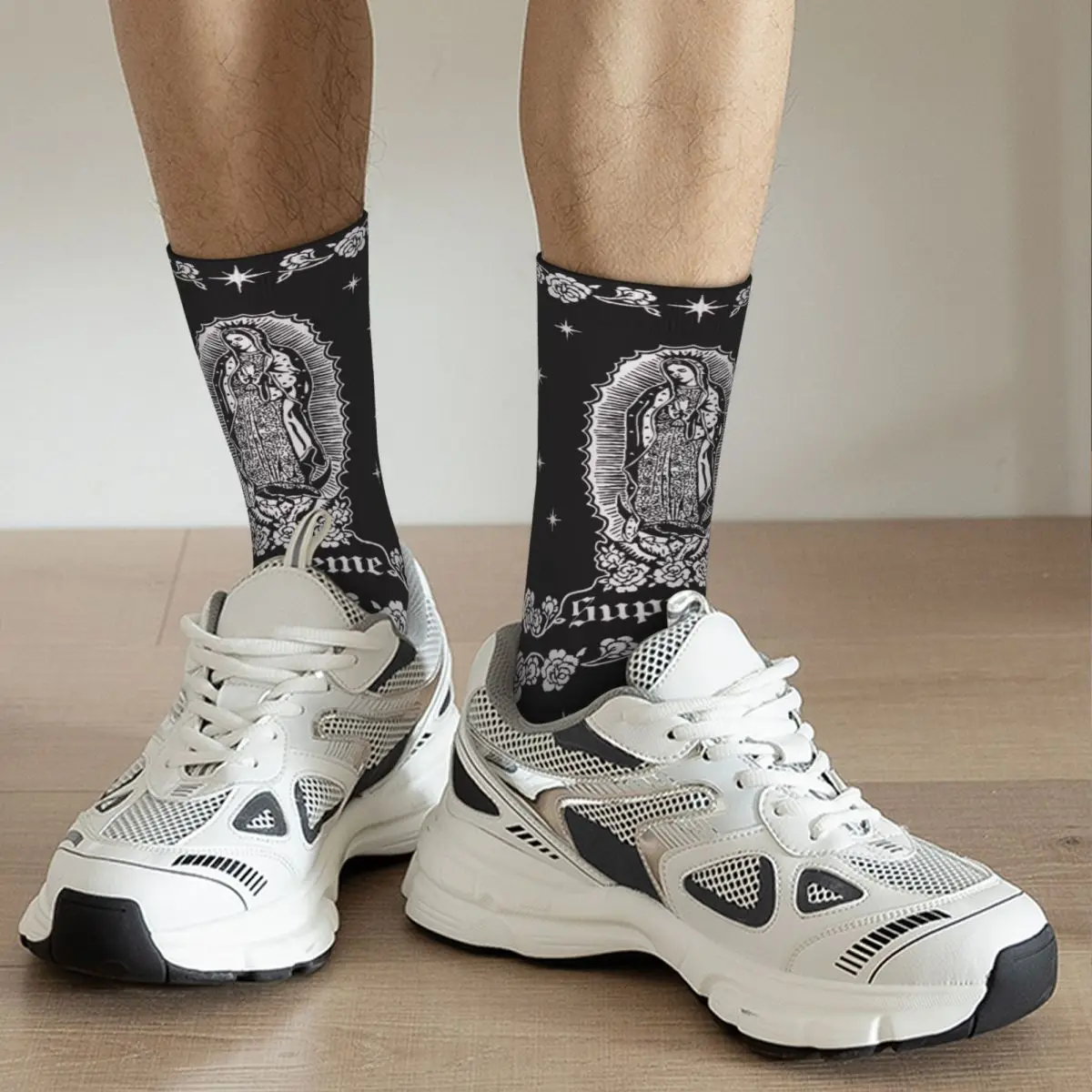 Winter Warm Retro Unisex Christian Virgin Mary Socks Saviour Sweat Absorbing Middle Tube Socks