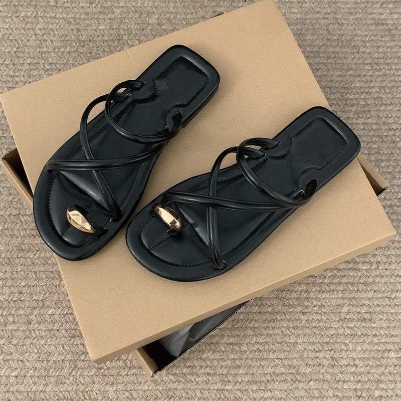 2026 Women's Cross Strap Slide slippers Comfortable Lightweight Toe Loop Beach Shoes with Casual Solid Color Design for Summer