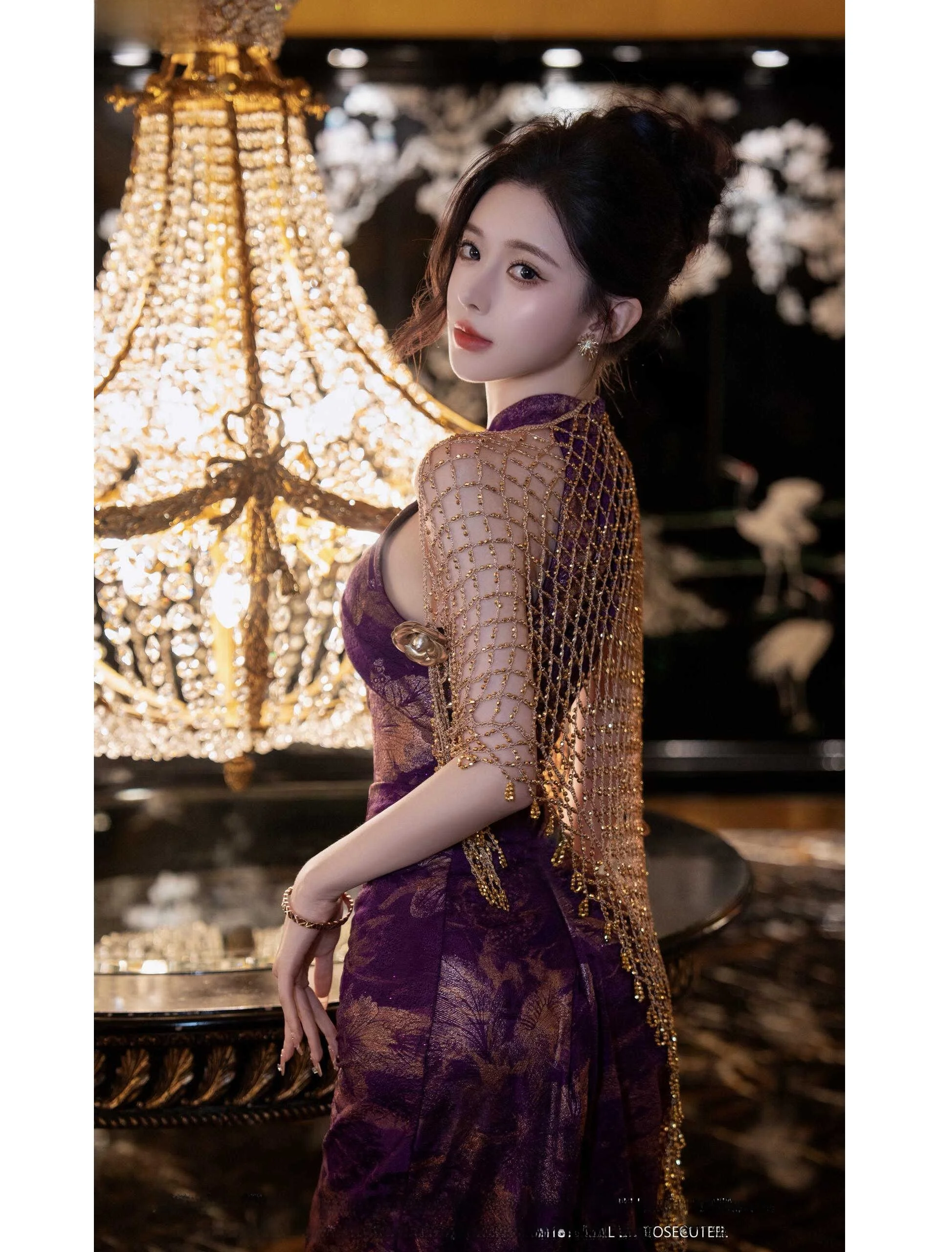 

New Style Chinese Renovated Women's Purple Floral Neck Hanging Sexy Temperament Portrait Photography Studio Costume
