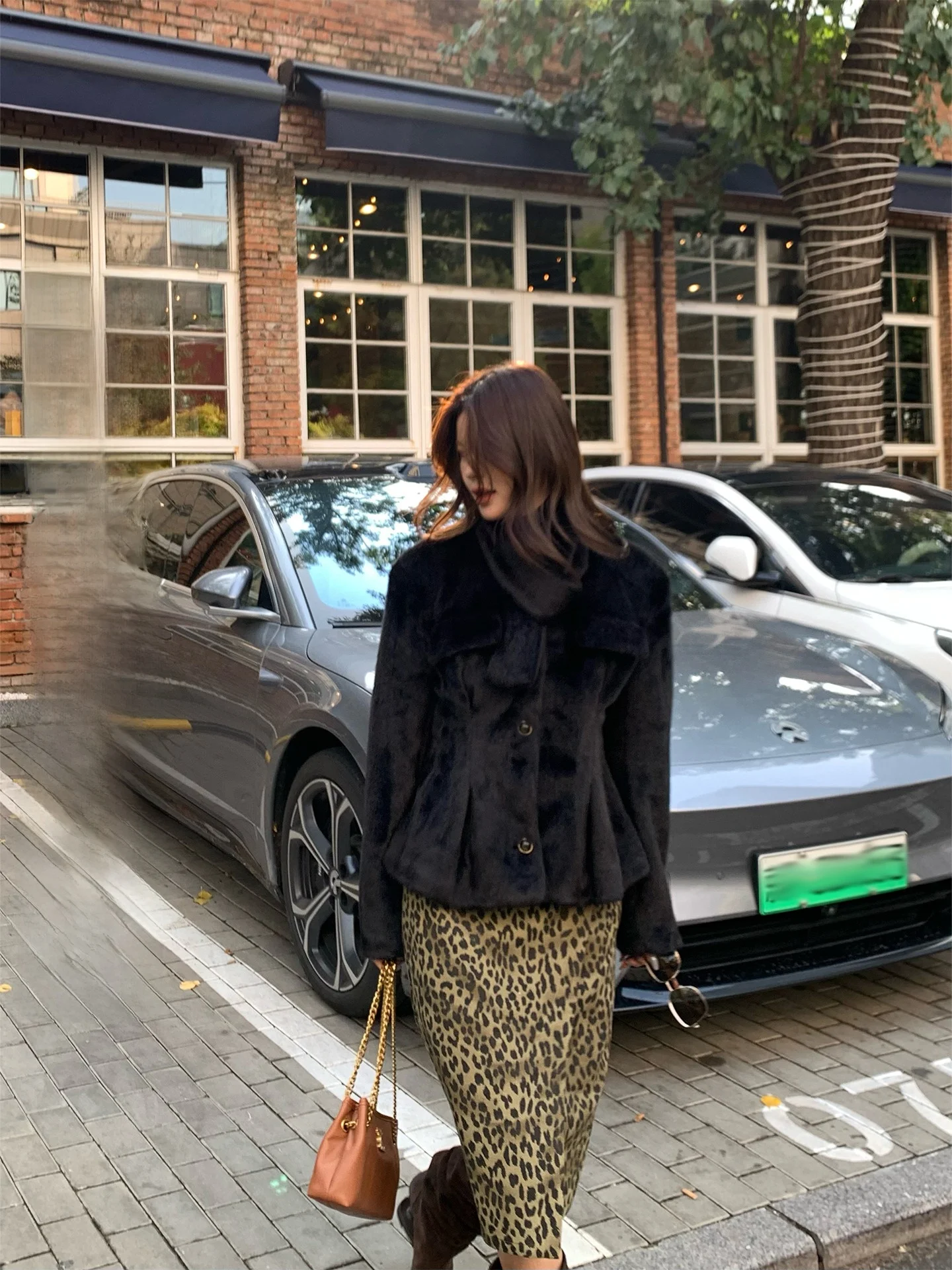 

Модный осенне-зимний пушистый жакет, женский утягивающий жилет, теплая верхняя одежда из полиэстера, повседневное пальто для женщин