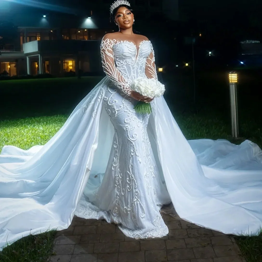 Luxurious Mermaid Lace Decal African Women Plus Size Wedding Dress Sexy V-Neck Long Sleeved Detachable Bridal Gown Customized