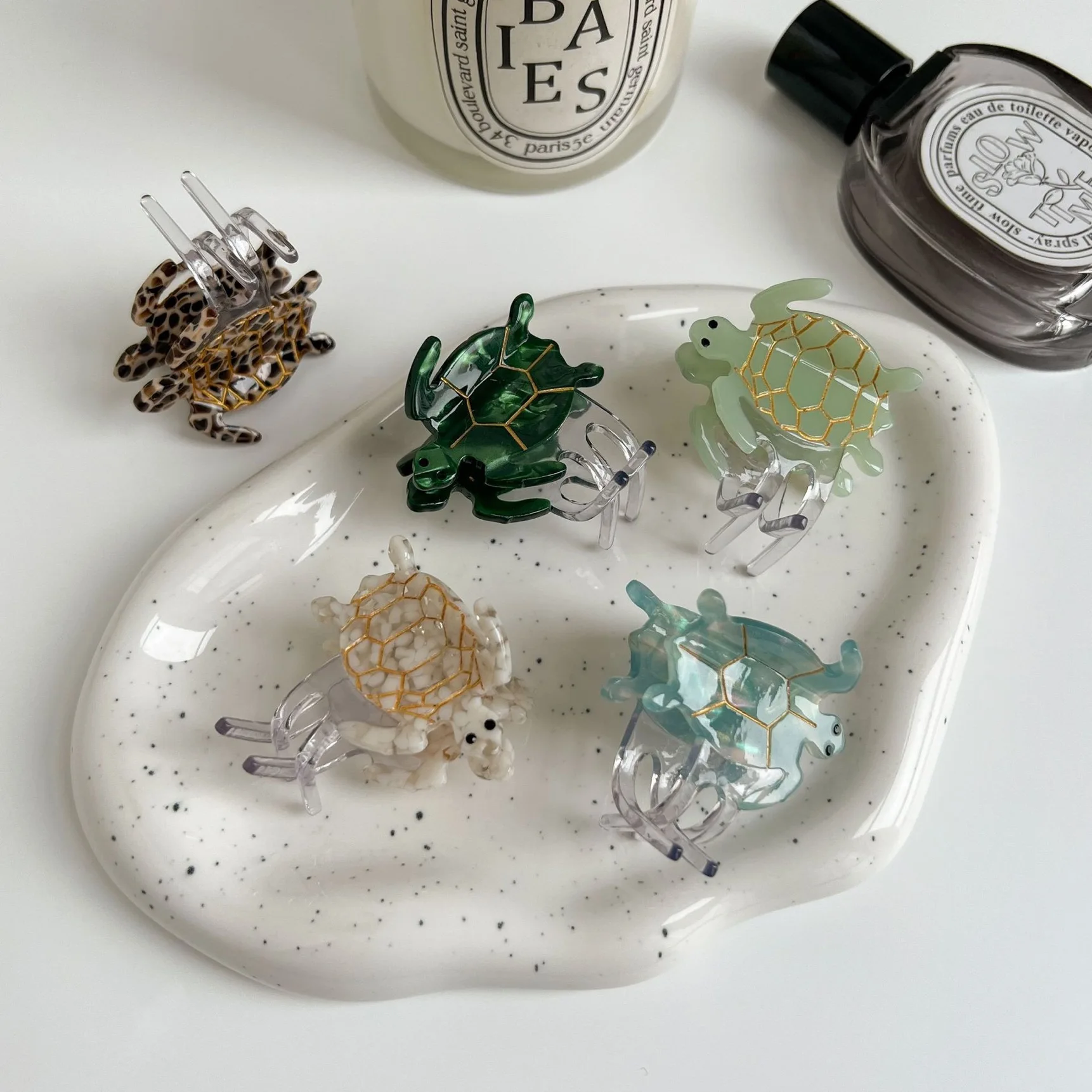 거북이 발톱 머리핀. 독특하고 캐주얼한 여름 패밀리 스타일. 아세테이트, 수제. 고품질. 패션 - 트렌디함.