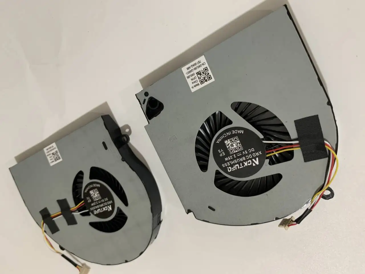 

Laptop CPU+GPU Cooling Fan for Dell Alienware 17 R4 R5 P31E MG75090V1-C060-S9A