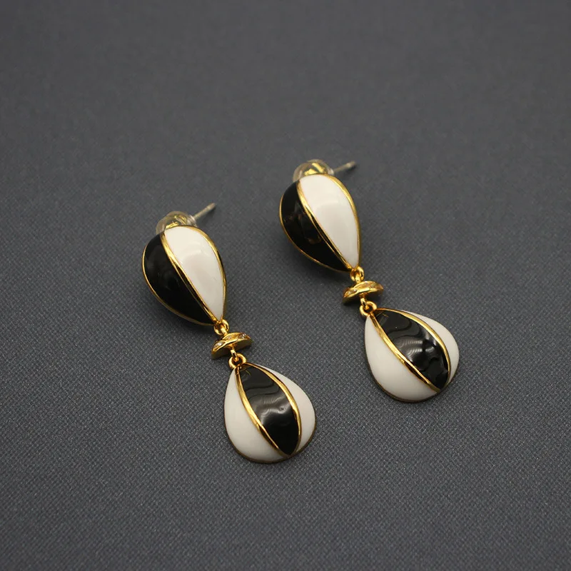 

Vintage Jewelry Black and White Striped Enamel Necklace and Earring Set