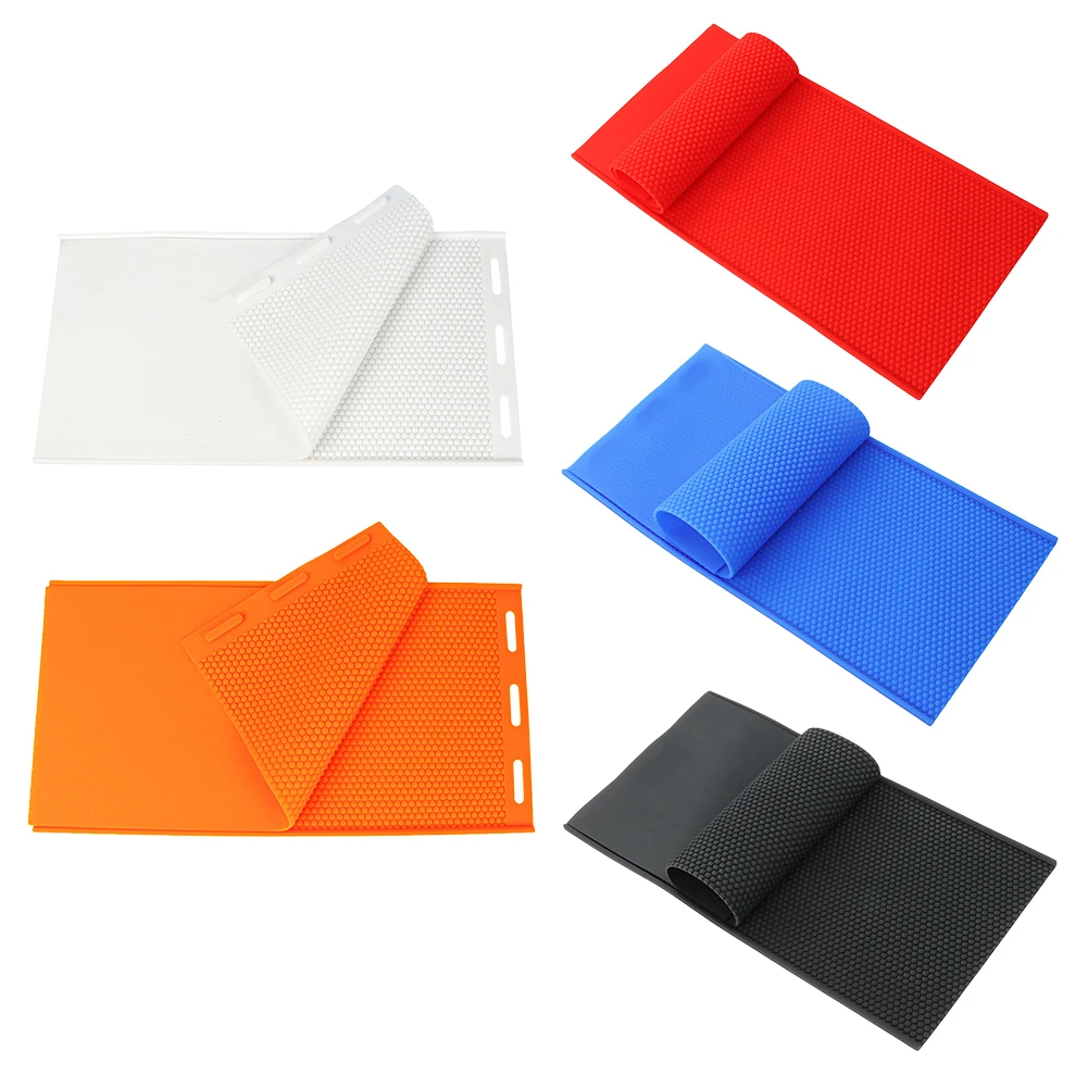

2pcs Beewax Foundation Sheet Mould Soft Silicone Beeswax Press Sheet Mould Reusable Lightweight Practical Beekeeping Equipment