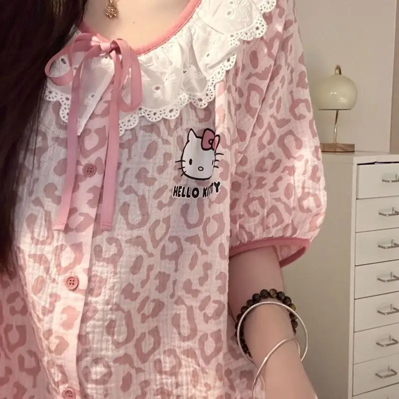 

Hello Kitty, новый стиль, пижамы с леопардовым принтом Sanrio Girl Kawaii, с коротким рукавом, 2 шт., студенческие летние шорты, домашняя одежда, одежда на открытом воздухе
