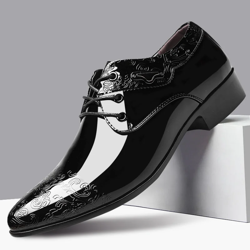 New glossy Men Casual Busines Dress Shoes Black fashion Patent Leather men's large size lace-up wedding Party Office shoes